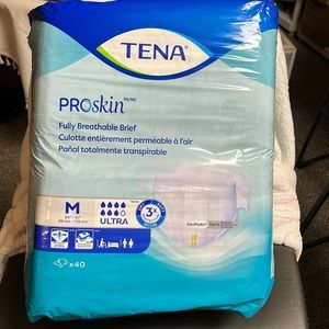 Tena Proskin adult briefs ;SZ MED , 40ct bag